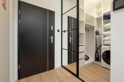 Apartamenty Aleja Kopisto w Rzeszowie by Noclegi Renters - image 5