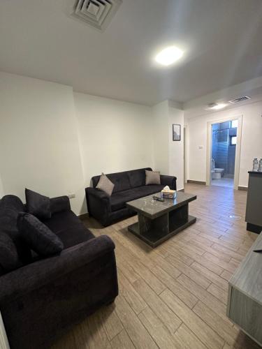 central apartment for rent 18 - image 2