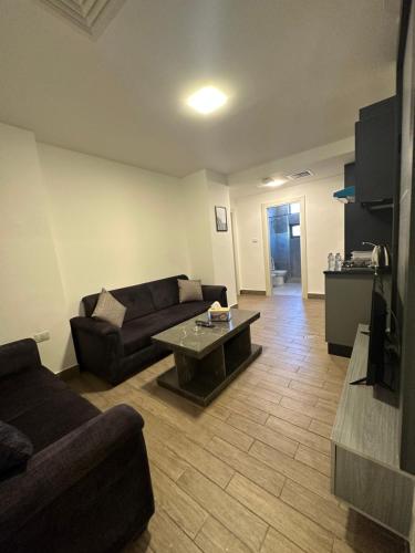 central apartment for rent 18 - image 3
