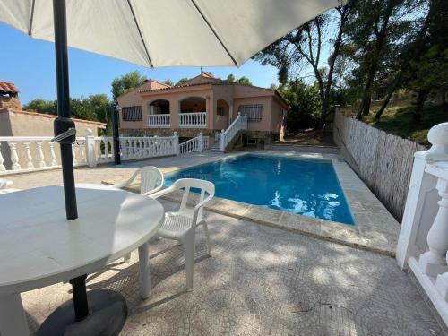 Peldbaseins, Chalet El Tochar in Torres Torres