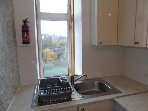 مطبخ, Snug - Grian-aig Apartment in Greenock