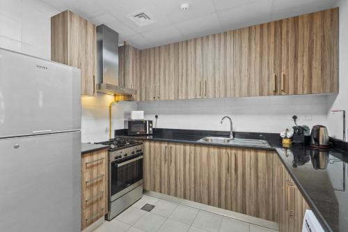 Premium 1 bedroom Apartment near Dubai Mall, Дубай (фото 6)