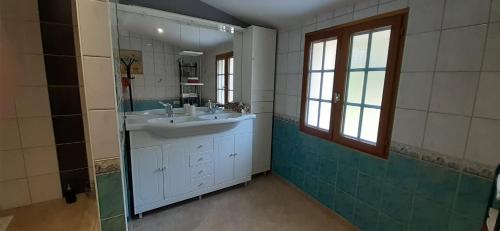 Maison du Lac gîte à louer Gite de Grond à Tintury
