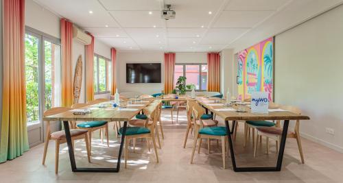 Bendra svetainė / televizorius, Inter-Hotel Biarritz Aeroport Amarys in Biaris