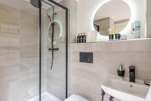 Luxury 2-Bedroom Penthouse with Stunning Views and Parking - Leeds City Centre, Leeds (Foto 8)