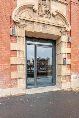 Luxury 2-Bedroom Penthouse with Stunning Views and Parking - Leeds City Centre, Leeds (Foto 6)