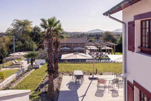 Hôtel INDARRA & SPA - Piscine – Arbonne, MO