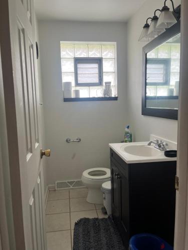 your perfect home away from home in Oak Lawn, USA