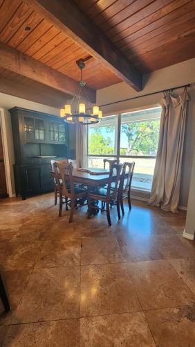 Huge Pool in SW Austin on 2 Acres in Austin, USA