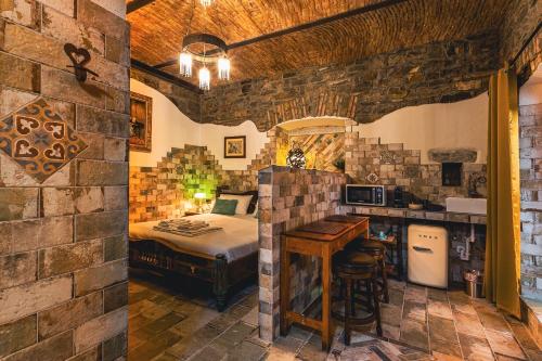 AQUILA D'ORO TRIESTE Room Type - Deluxe Double Room with Balcony