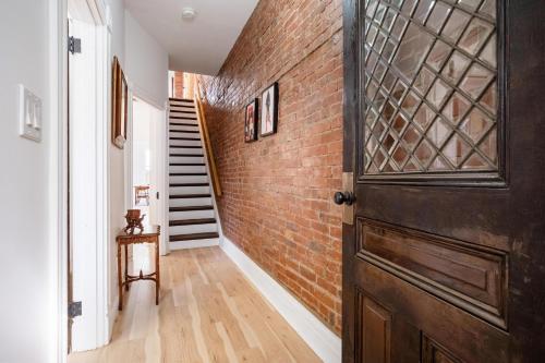 A Perfect South Side Getaway in Pittsburgh, USA