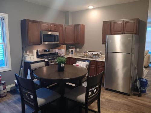 The Macro Suite at Mt Pleasant NEW 2B Apt Parking in Providence, USA