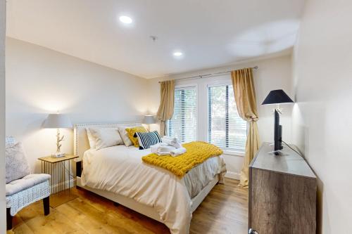 Spa On Port Royal Sound 3136 near Hilton Head Airport