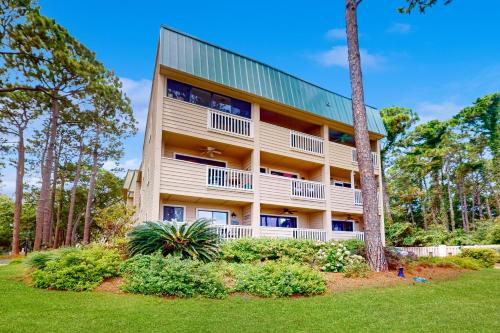 Spa On Port Royal Sound 3136 near Hilton Head Airport