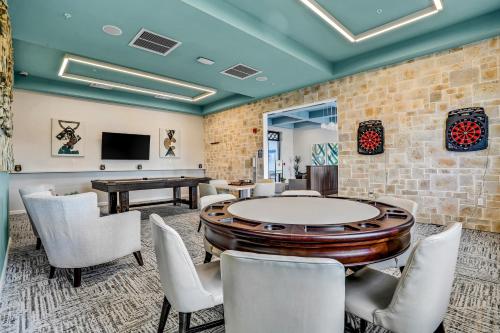 The Rose Escape in Kissimmee, USA