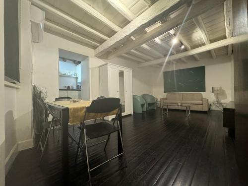 In Ancient Rome Apartment, Rome (photo 2)