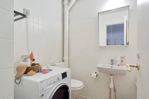 Luxury - Family friendly - Central - Cozy- Balcony, Copenaghen (foto 10)