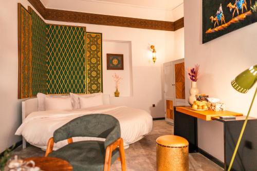room detail thumbnail 1