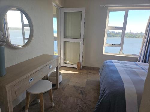 Be Lazy with a Sea View Be Lazy with a Sea View