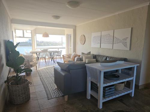 Be Lazy with a Sea View Be Lazy with a Sea View