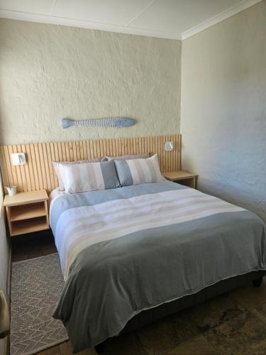 Be Lazy with a Sea View Be Lazy with a Sea View