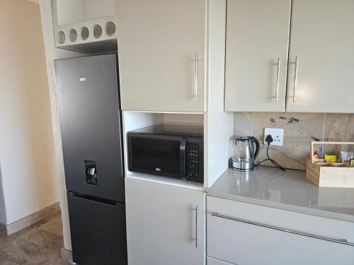 Be Lazy with a Sea View Be Lazy with a Sea View