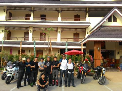 Sawadeelanna Hotel near Wat Phaya Wat