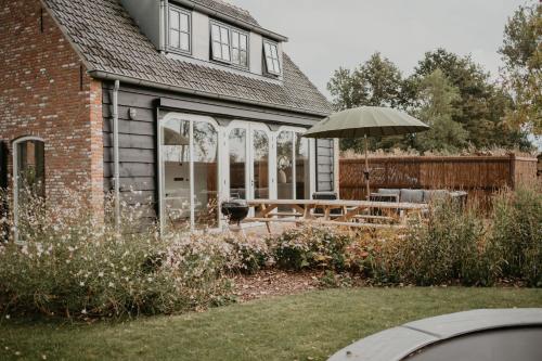  NIEUW Landelijk vakantiehuis aan zee, Unterkunft in Oostkapelle
