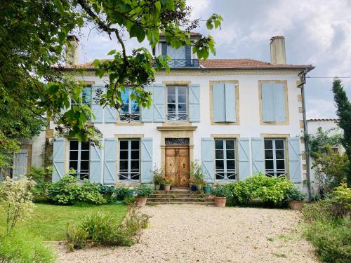 Maison des Frères Leglise gîte à louer Laas