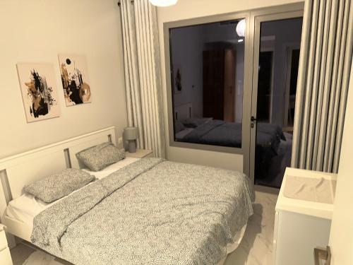Nice 1BR, Dubái