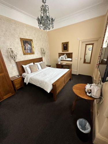 1 double bed