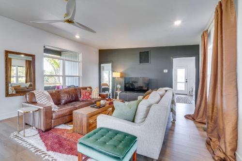 Lake-View Retreat with Grill in Eagle Rock! in Eagle Rock, USA