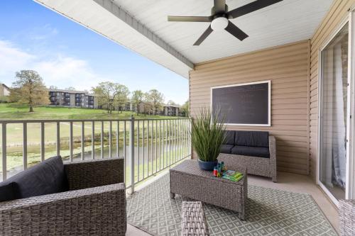 Pond View - Golf Nearby - Close To 76 Strip - Stairs Required - FREE ATTRACTION TICKETS INCLUDED - GS31-16 in Branson, USA
