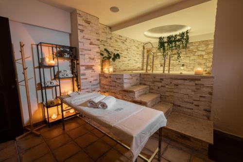 Alseides Boutique Hotel - image 12