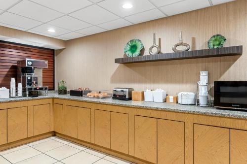 La Quinta Inn by Wyndham New Orleans Slidell - image 40