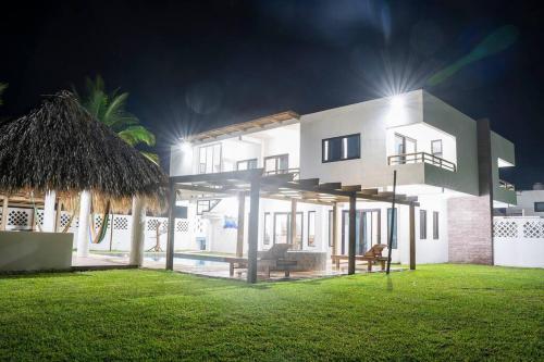 Playa Monterrico, Candelaria1 – khách sạn tại Monterrico