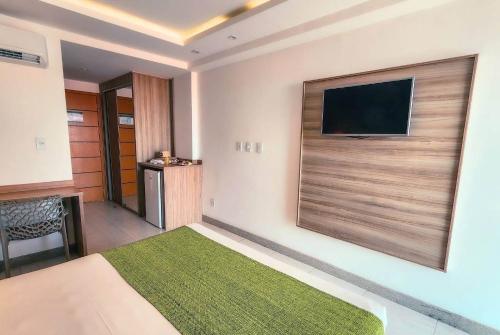 Deluxe Double Room with Balcony image 1
