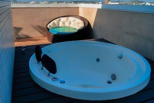 King Suite with Spa Bath room in Paradiso Corporate