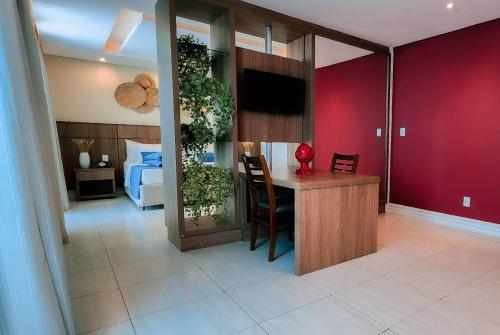 King Suite with Spa Bath image 4