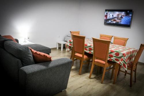 共用Lounge/電視區, Sosnówka Pokoje Gościnne (Sosnowka Pokoje Goscinne) in 博爾內蘇利諾禾