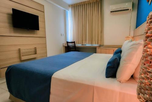 Standard Double Room image 3
