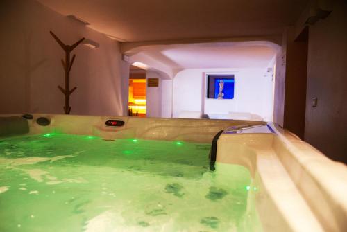 Hotel Bamby 3