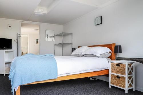 Hosts on the Coast Sun Soaked Family Fun