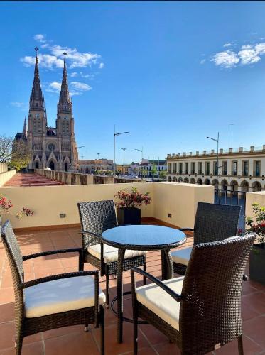 Real Hotel Lujan in Lujan