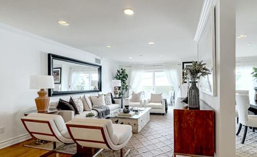 Chic 3-bedroom West Hollywood Retreat in Los Angeles, USA