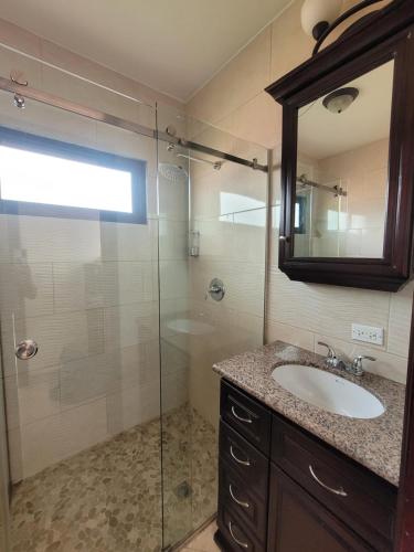 Family Room image 9