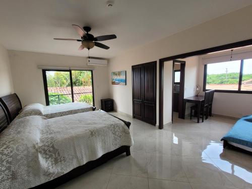 Family Room room in Casa Enayati - En-Suite Private Rooms