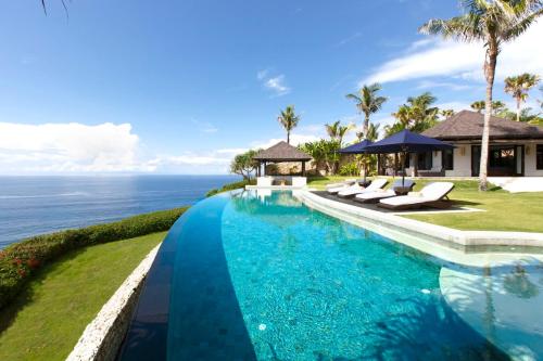 3 bedrooms, 4 beds