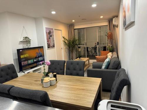Stunning 3 bd 2 bth city apt Pool and Carpark, Auckland