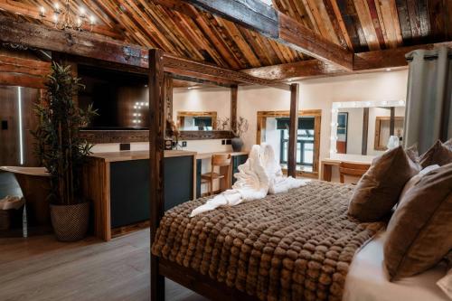 607293630 South Causey Inn